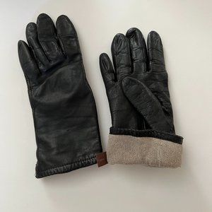 Women’s black leather lined gloves size small